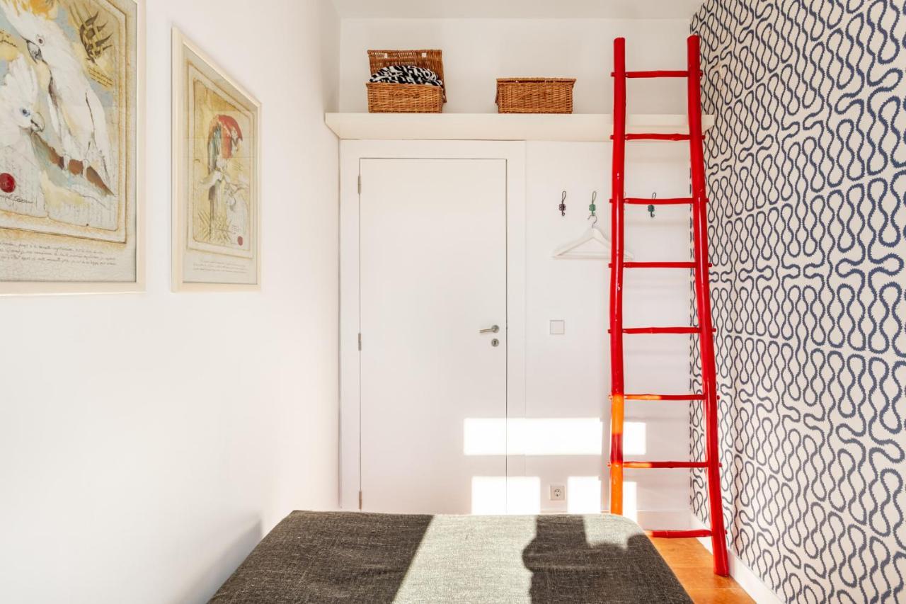 Joivy Chic 2Br Apt In Bairro Alto, 2Mins To Sao Pedro De Alcantara Viewpoint Lisboa Eksteriør bilde